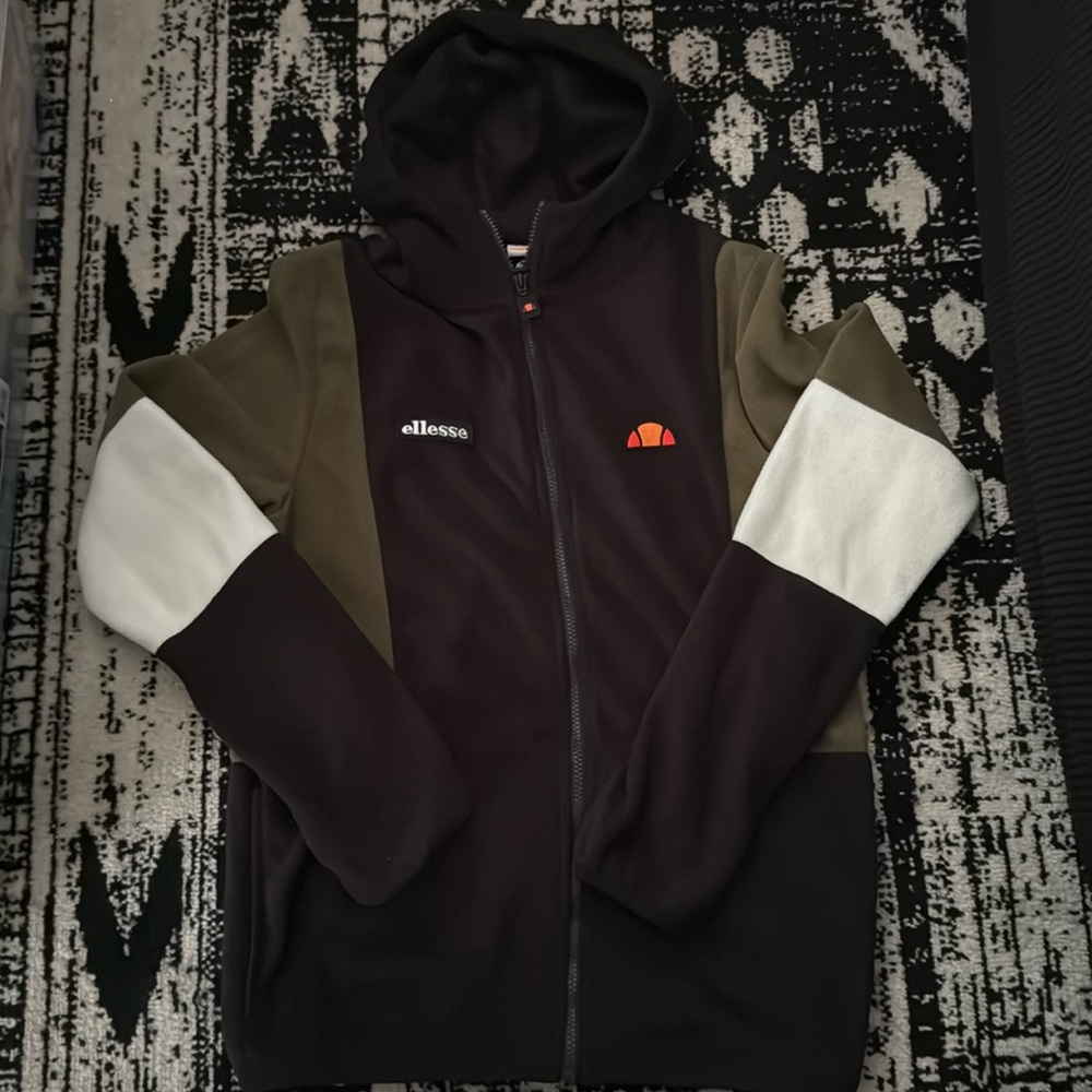 Ellesse jacket men’s medium